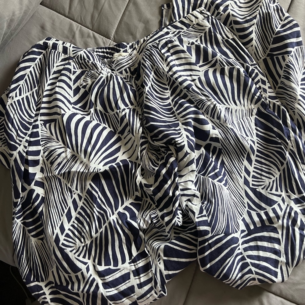 A&F flowy pants/skirt